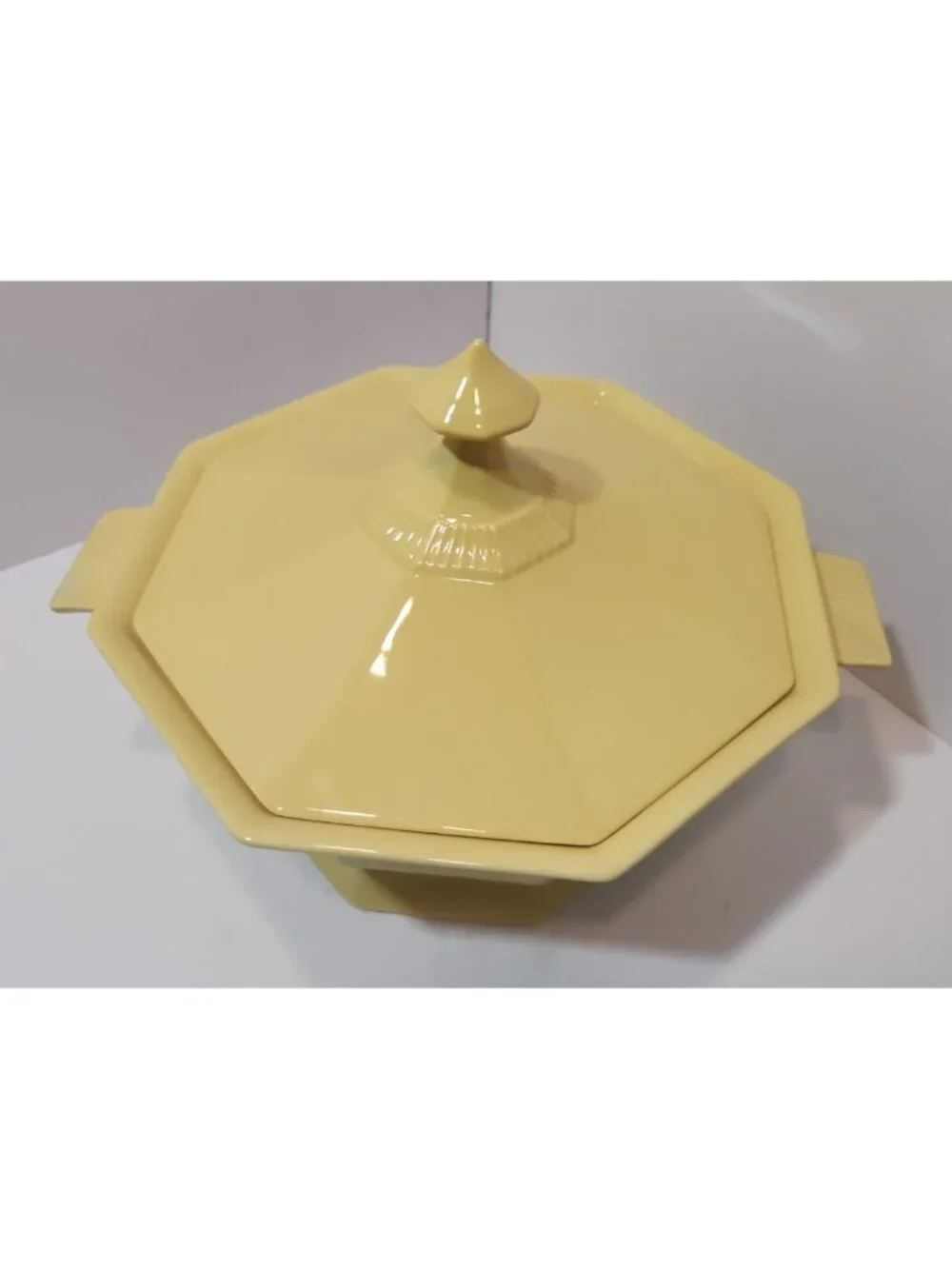 Vtg Independence Ironstone Daffodil Yellow Covered Serving Bowl/Casserole